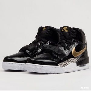 Air Jordan Legacy 312 Black and Gold